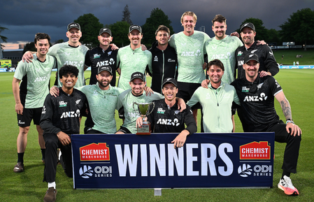 Henry, Chapman star as New Zealand seal 3-0 clean sweep