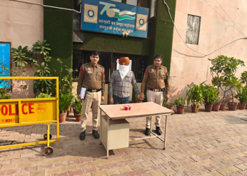 Delhi Police arrests thief who stole jewellery from relative’s house; gold items recovered