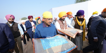 CM AND ARVIND KEJRIWAL TAKE BLESSINGS OF ALMIGHTY FOR STARTING OF SRI AKHAND PATH SAHIB AT GURDWARA BABA BUDHA DAL CHOUNI