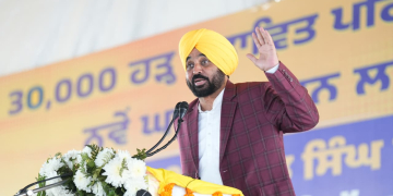 CM STARTS PROCESS TO DISBURSE RS 377 CRORE COMPENSATION TO MORE THAN 30,000 FAMILIES WITH DAMAGED HOUSES