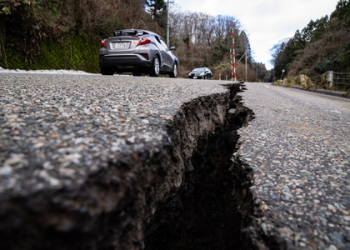 30 injured as 7.5-m earthquake hits Japan; authorities warn of bigger tremor