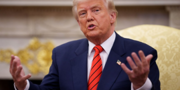 Trump expands US travel ban to 20 more countries