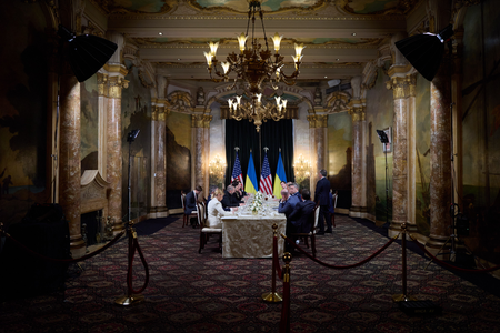 Zelensky, Trump signal near deal on ending Ukraine war