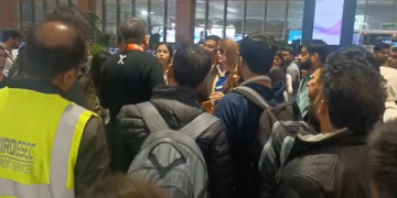 Dense fog disrupts flights across India, passengers face delays and diversions