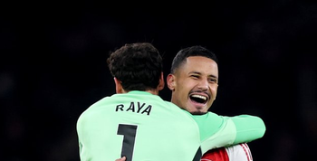 Premier League: Arsenal thrash Villa to end year 5 points clear at the top
