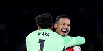 Premier League: Arsenal thrash Villa to end year 5 points clear at the top
