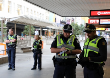 Thousands of police deployed to ensure safe New Year celebrations in Victoria, Australia