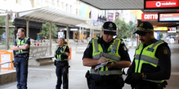 Thousands of police deployed to ensure safe New Year celebrations in Victoria, Australia