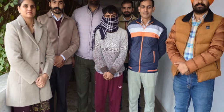 Vigilance Bureau nabs private person red handed accepting bribe of Rs 1500/-