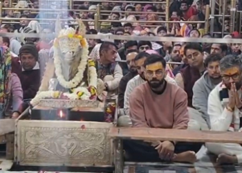 Virat Kohli, Kuldeep visit Shree Mahakaleshwar Temple, attend Bhasma Aarti