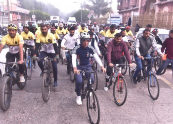 Mandaviya pedals Fit India vision from Gondal as 'Sundays on Cycle' marks 57th edition