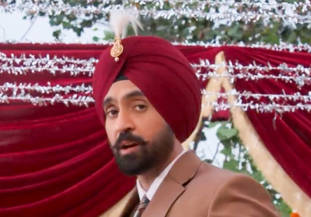 Varun Dhawan’s bromance with Diljit Dosanjh: Actor recollects singing Punjabi superstar’s songs in front of the singer himself