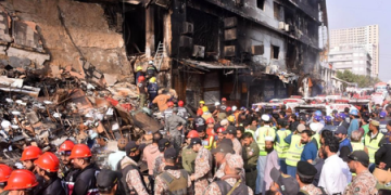 Demands for Karachi Mayor’s resignation intensify after mall fire kills 60