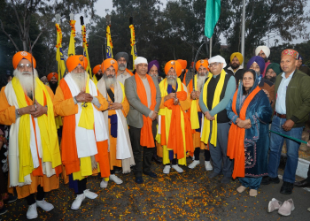 Mayor and Commissioner Welcome Nagar Kirtan on the Prakash Purab of Guru Gobind Singh