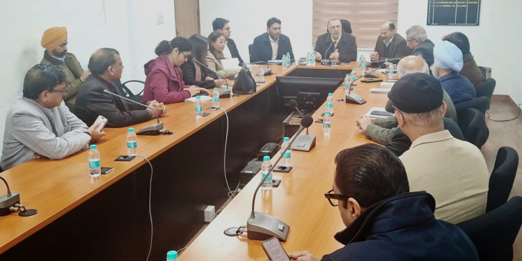Punjab Health Minister Dr Balbir Singh reviews implementation of Mukh Mantri Sehat Yojna; private Medical colleges & Doctors pledge full support