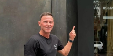 Aussie great Damien Martyn wakes up from induced coma, Gilchrist confirms