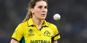 Sutherland dethrones Deepti to claim top spot in T20I bowlers rankings