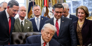 Trump calls for federal role in US elections