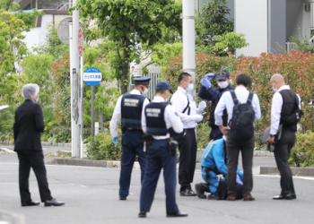 Stabbing in Japan’s Osaka leaves teen dead, 2 injured as suspect flees