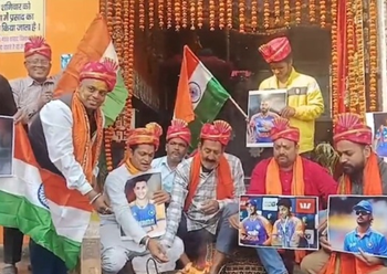 India-Pak T20 WC clash: From Bihar to Gujarat, excited fans cheer for Team India
