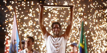 Etcheverry clinches first ATP title in Rio de Janeiro