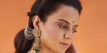 Kangana Ranaut stuns in a traditional vibrant Patola saree