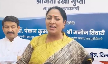 CM Gupta launches HPV vaccination drive; Delhi aims to vaccinate 1.6 lakh girls in three months