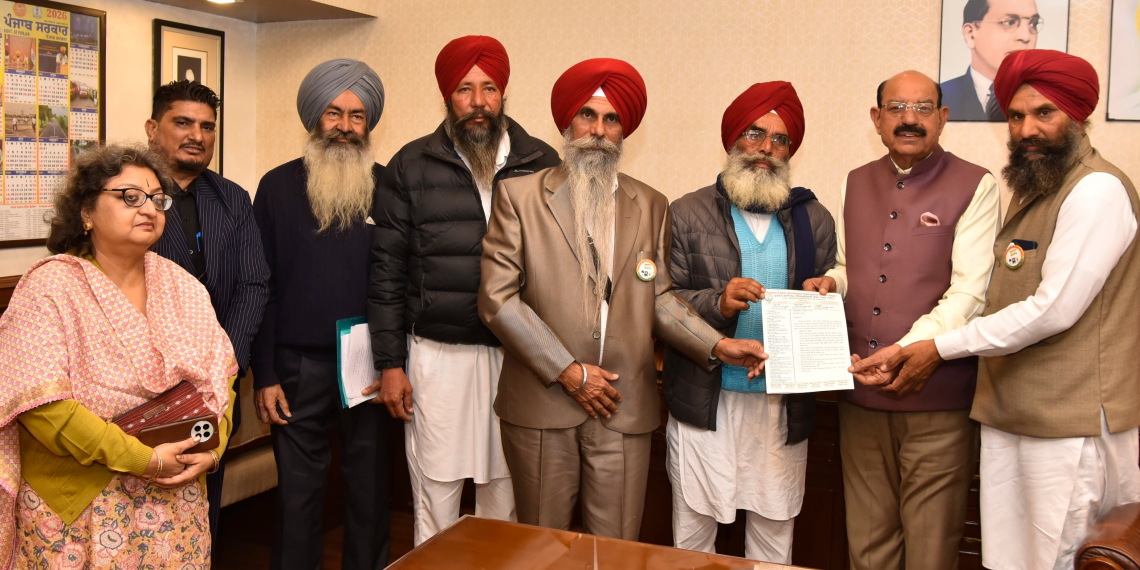 Legitimate demands of freedom fighters’ families to be addressed on priority: Mohinder Bhagat