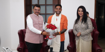 Maha CM Devendra Fadnavis felicitates captain Suryakumar Yadav, Shivam Dube after T20 WC glory
