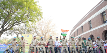 Forest Guards lead ‘Guardians of Nature’ Fit India Sundays on Cycle event in Delhi
