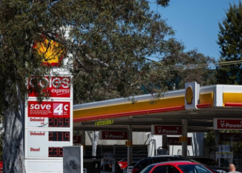 Australian media warn of fuel supply ‘crunch time’ in coming weeks