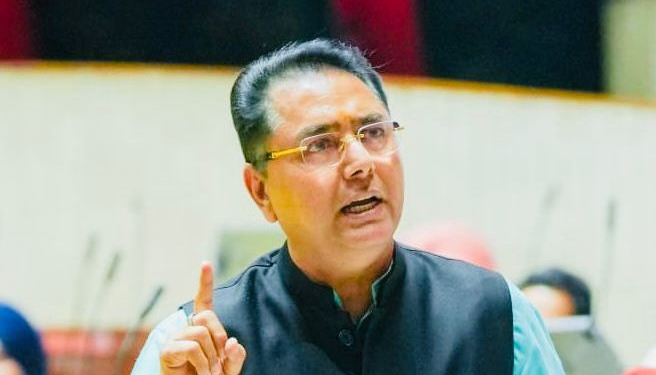 AMAN ARORA PUSHES FOR AGE-SPECIFIC SOCIAL MEDIA RULES TO PROTECT KIDS