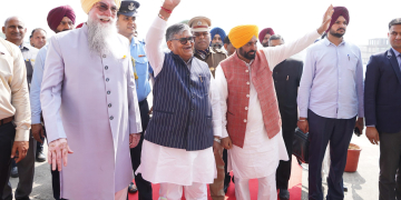 Governor Gulab Chand Kataria