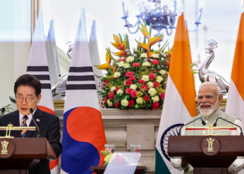 Lee returns from trip to India, Vietnam focused on economic ties