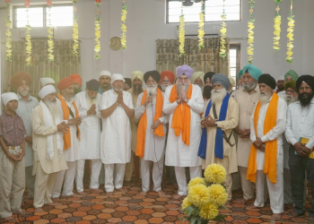 Management Committee and Sangat of Guru Tegh Bahadur Gurdwara Sahib, Kotkapura honour Speaker Sandhwan