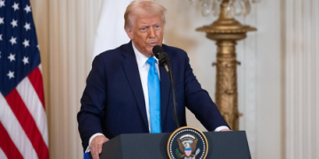 Trump touts economy, Iran strikes
