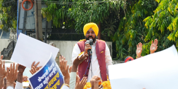 Historic initiative by Bhagwant Mann Govt, distribution of free food kits begins for 40 lakh poor, Dalit and backward families in Punjab
