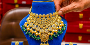 Gold, silver tumble up to 4 pc amid stronger dollar, rising crude prices