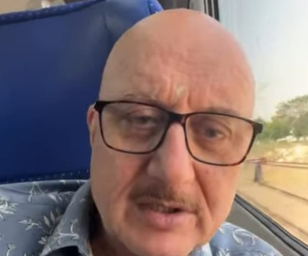 Anupam Kher boards train to Delhi in support of PM Modi’s fuel-saving appeal