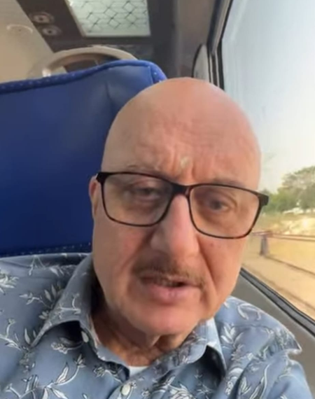 Anupam Kher boards train to Delhi in support of PM Modi’s fuel-saving appeal
