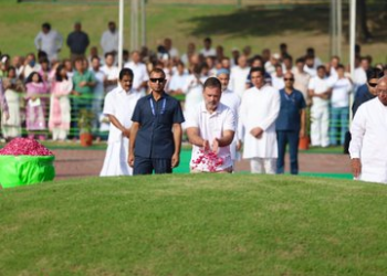 Rahul Gandhi, Kharge pay homage to India’s first PM Jawaharlal Nehru on his death anniversary