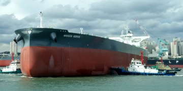 India-bound oil tanker crosses Strait of Hormuz