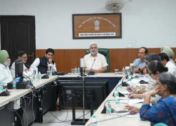 Union Government not doing enough to address space shortage in mandis: Lal Chand Kataruchak
