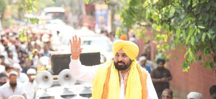 CM Bhagwant Singh Mann leads ‘Shukrana Yatra’ in Majha region on 2nd day, says those committing beadbi will no longer escape punishment