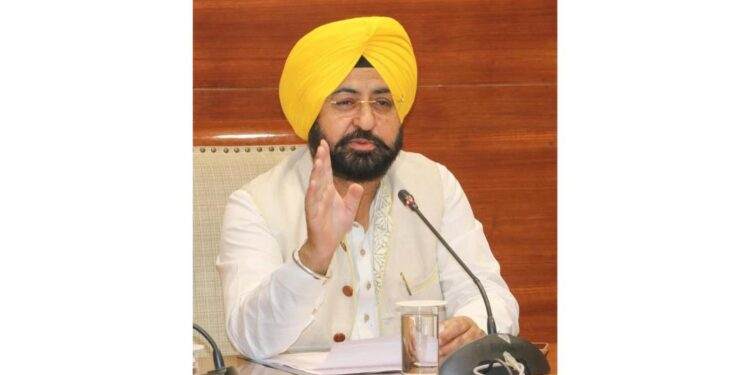 Over 1100 Senior Citizens Undertake Daily Pilgrimages as Bhagwant Mann Govt’s Flagship Initiative Emerges as One of Most Successful People-Oriented Initiatives