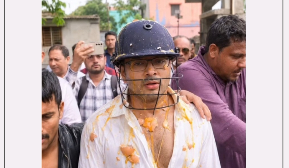 Abhishek Banerjee heckled on his way to Sonarpur; slapped, eggs thrown at him