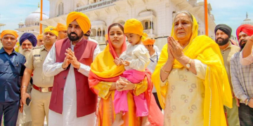 CM Bhagwant Singh Mann pays obeisance at Takht Sri Patna Sahib, says, “Punjab has shown entire country path to protecting honour of Guru Sahiban by enacting strictest law against beadbi”