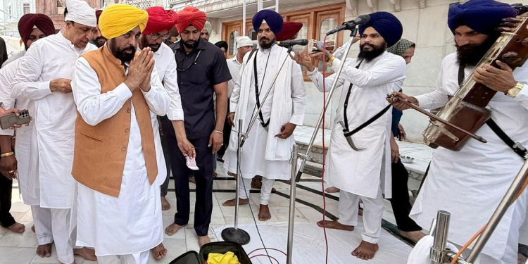 CM Bhagwant Singh Mann leads ‘Shukrana Yatra’ in Majha region on 2nd day, says those committing beadbi will no longer escape punishment