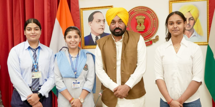 416 Punjab Govt Schools Achieve 100% Pass Rate in Class 12: Bhagwant Mann Govt’s Sikhya Kranti Sets New Benchmark