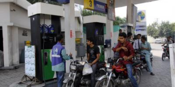 Pakistan raises fuel prices amid Strait of Hormuz blockade